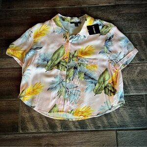Forever 21 Hawaiian print top Shirt pink and sage button front M